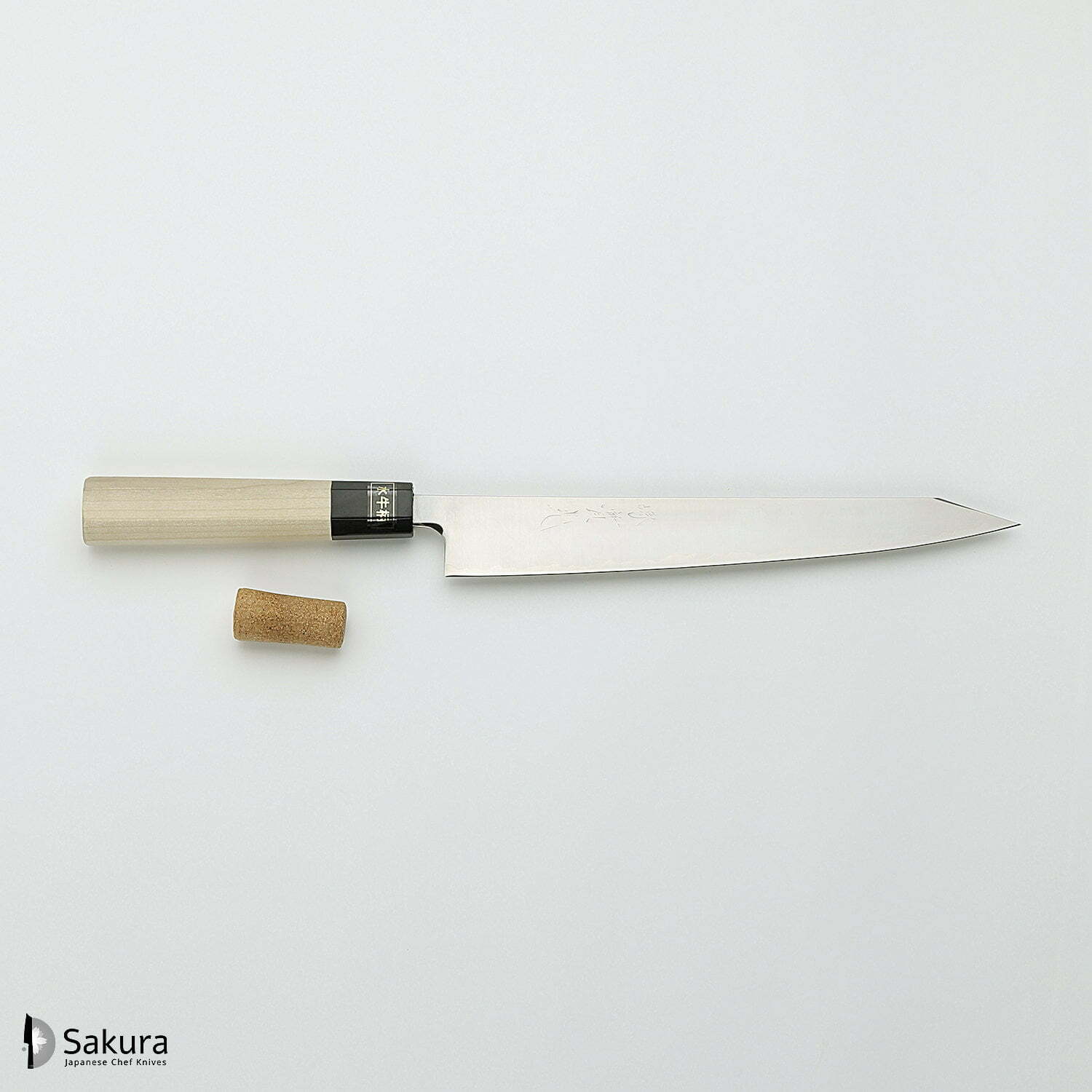 סכין חיתוך ופריסת בשר קִּירִיצוּקֶה סוּגִּ’יהִיקִי 240מ״מ מחוזקת 3 שכבות: פלדת פחמן יפנית מתקדמת מסוג R2/SG2 עטופה פלדת אל-חלד גימור מבריק ג׳יקו סאקאיי יפן
