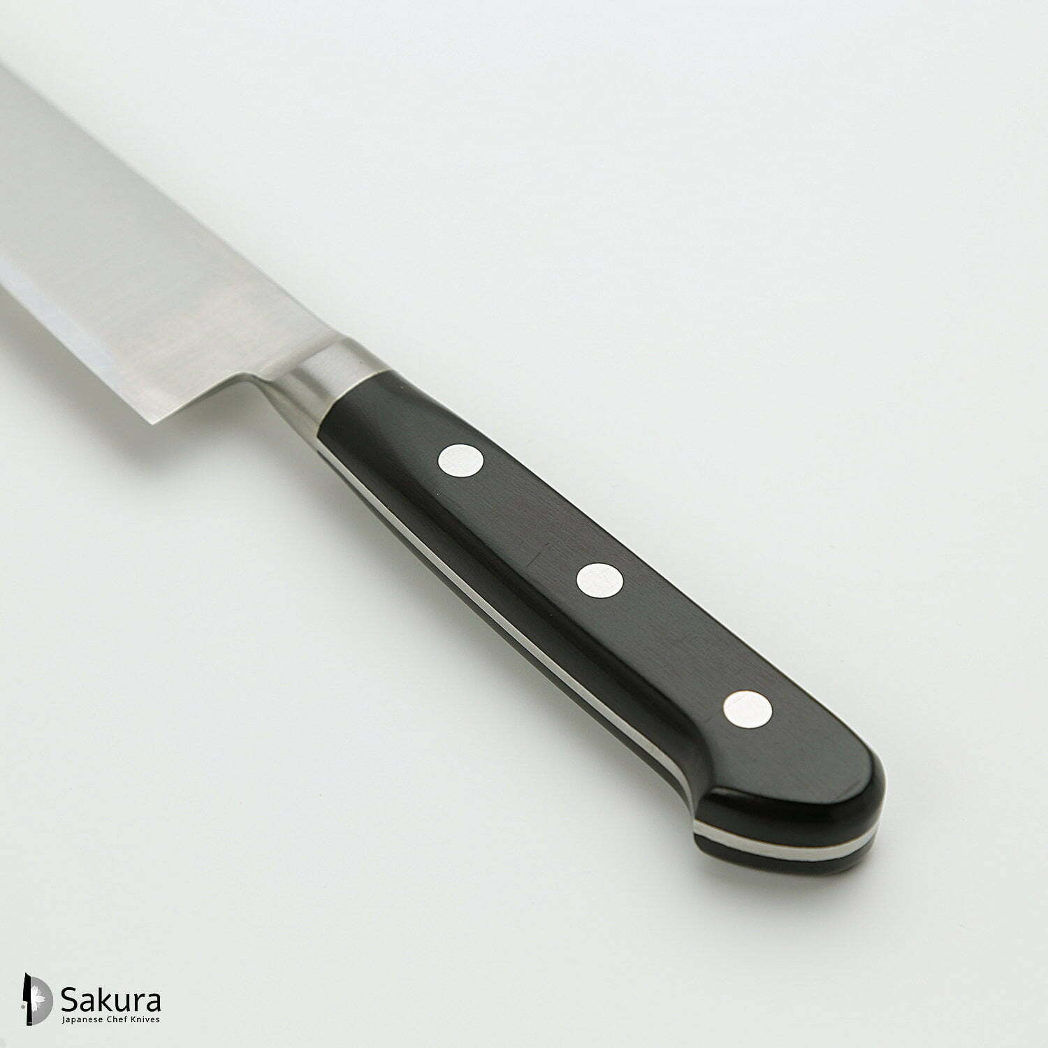 סכין רב-תכליתית בּוּנְקָה 180מ״מ מחוזקת 3 שכבות: פלדת פחמן יפנית מתקדמת מסוג R2/SG2 עטופה פלדת אל-חלד גימור מבריק ג׳יקו סאקאיי יפן