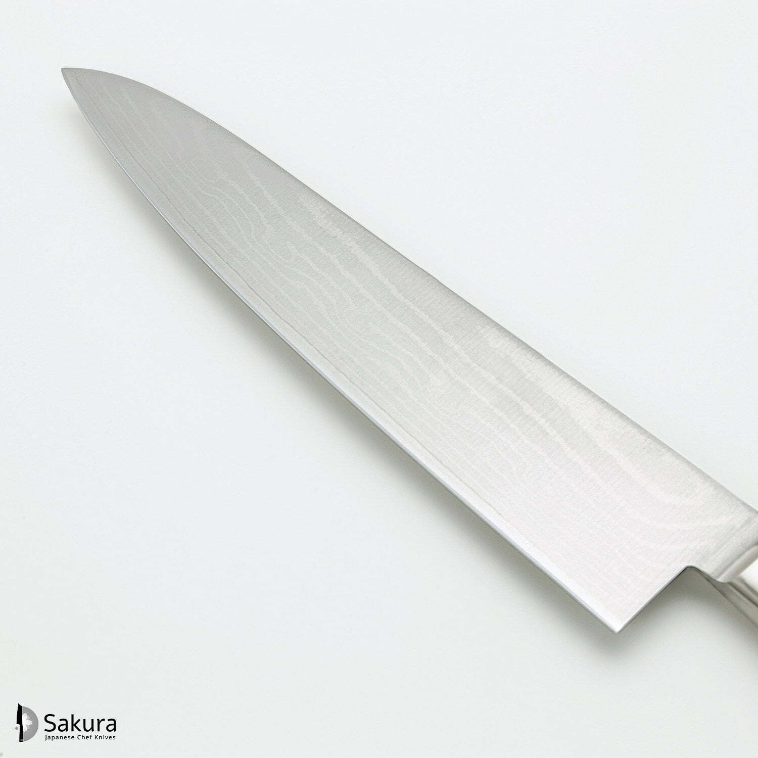 סכין שף רב-תכליתית גִּיוּטוֹ 210מ״מ מחוזקת 37 שכבות: פלדת פחמן יפנית VG-10 עטופה 36 שכבות פלדת אל-חלד גימור דמשק 37 שכבות טוג׳ירו יפן