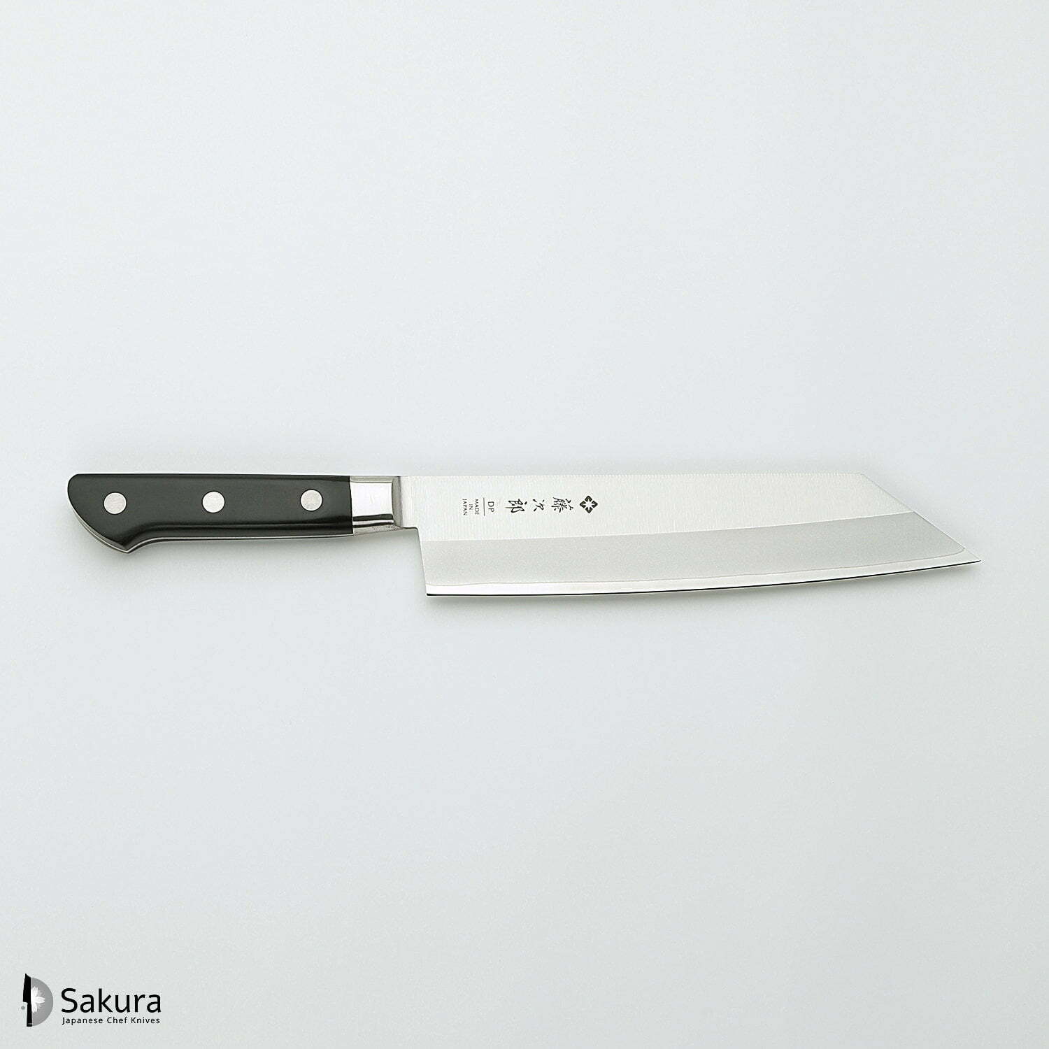 סכין שף רב-תכליתית קִּירִיצוּקֶה 210מ״מ מחוזקת 3 שכבות: פלדת פחמן יפנית VG-10 עטופה פלדת אל-חלד גימור מט מלוטש טוג׳ירו יפן