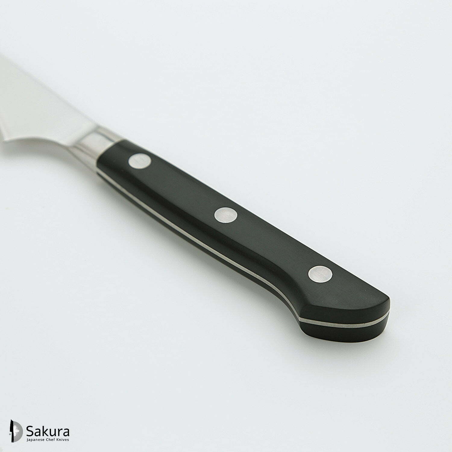 סכין עזר קטנה רב-תכליתית פֶּטִי טוּרְנֶה 70מ״מ מחוזקת 3 שכבות: פלדת פחמן יפנית VG-10 עטופה פלדת אל-חלד גימור מט מלוטש טוג׳ירו יפן
