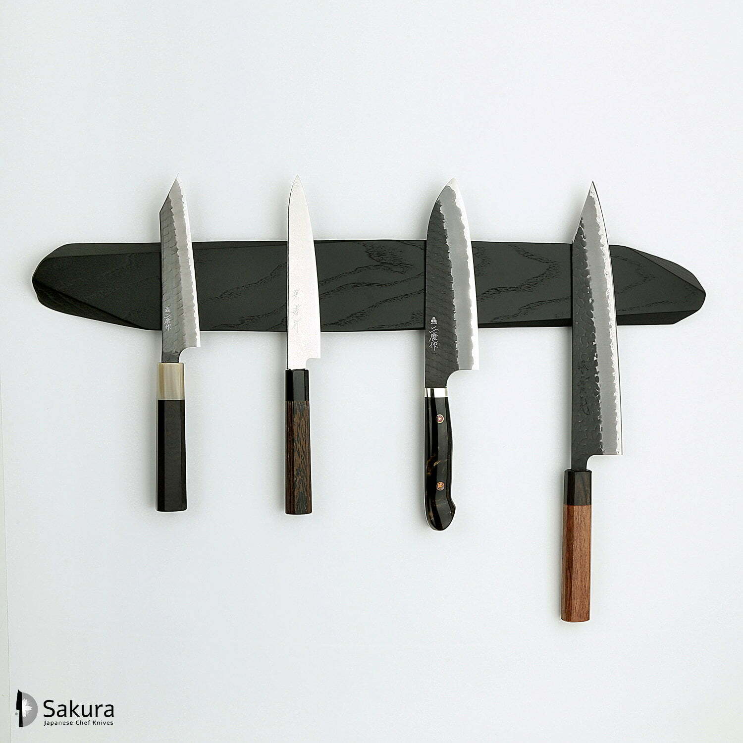 מגנט סכינים 80 ס״מ עץ אגוז שחור נוייר דנמרק