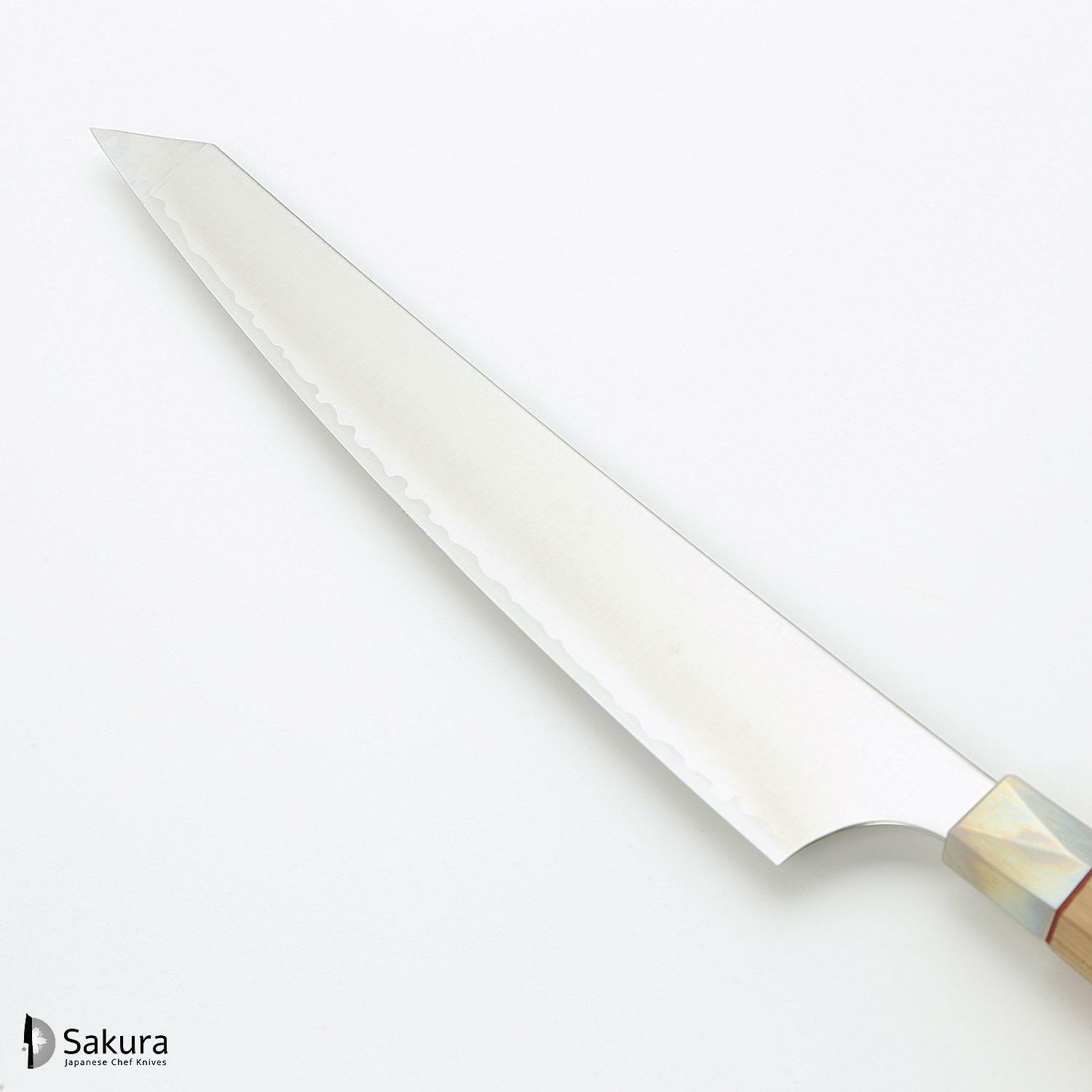 סכין חיתוך ופריסת בשר סוּגִּ’יהִיקִי 240מ״מ מחושלת בעבודת יד 3 שכבות: פלדת פחמן יפנית מתקדמת מסוג Aogami Super עטופה פלדת אל-חלד גימור מט מלוטש מקוסטה זאנמאיי יפן ZBX-5010B