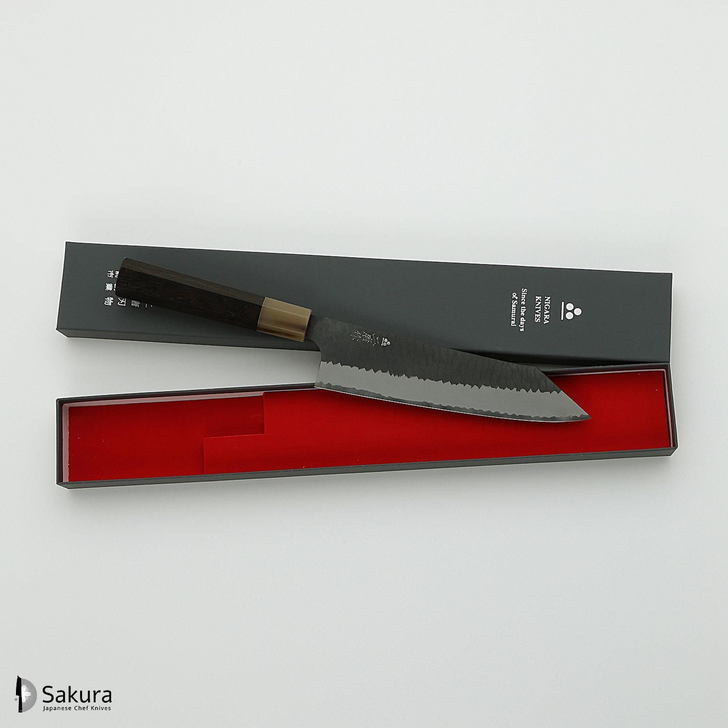 סכין שף רב-תכליתית קִּירִיצוּקֶה גִּיוּטוֹ 210מ״מ מחושלת בעבודת יד 3 שכבות: פלדת פחמן יפנית מתקדמת מסוג R2/SG2 עטופה פלדת אל-חלד גימור קורואיצ׳י שחור עם ריקוע פטיש ניגארה יפן