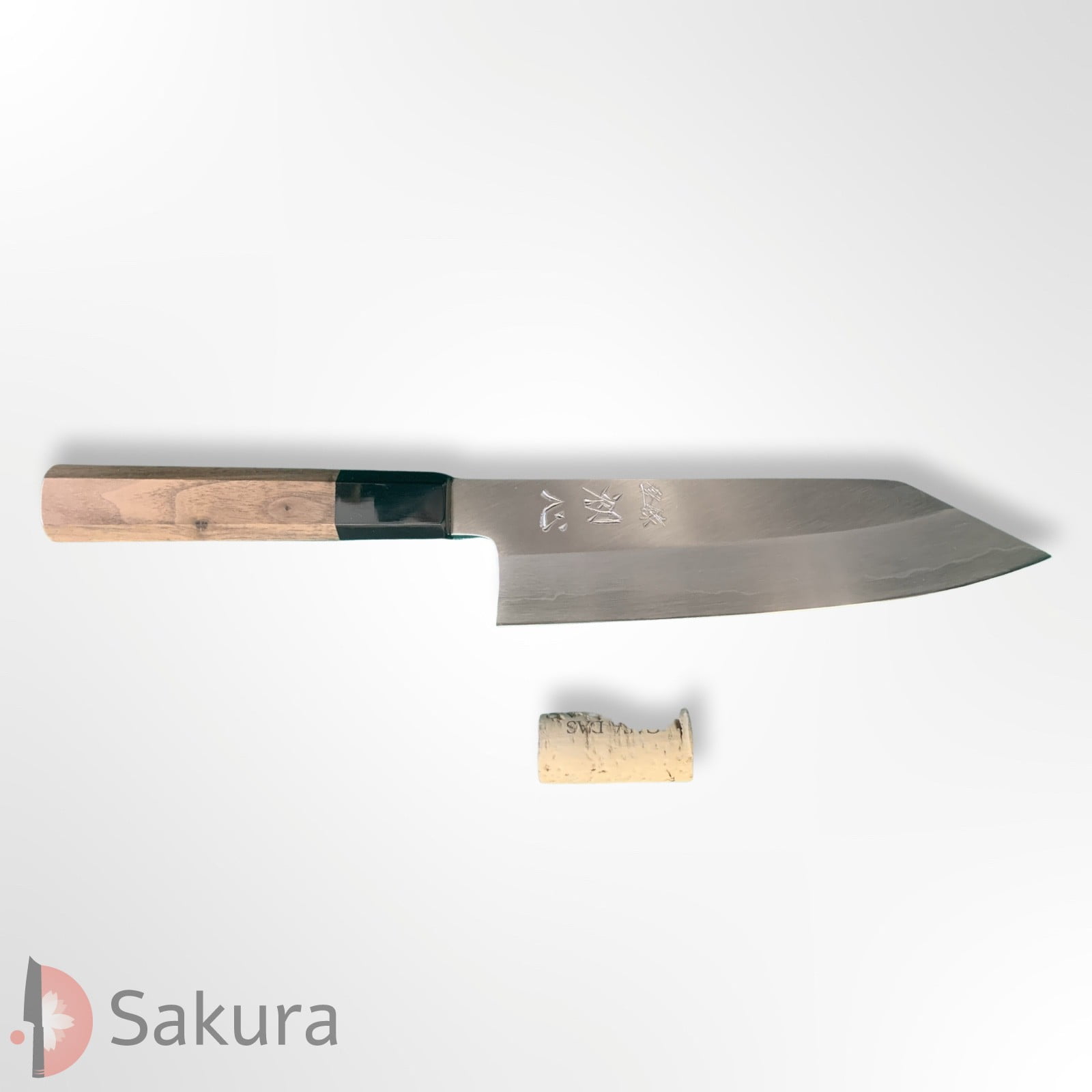 סכין רב-תכליתית בּוּנְקָה 170מ״מ מחושלת בעבודת יד 3 שכבות: פלדת פחמן יפנית מתקדמת מסוג Ginsan Silver#3 עטופה פלדת אל-חלד גימור מט מלוטש נאקאגאווה המונו יפן – SKNAKAS3BUNK16544