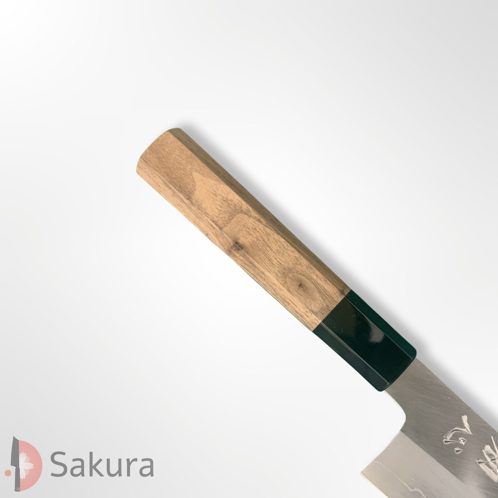סכין רב-תכליתית בּוּנְקָה 170מ״מ מחושלת בעבודת יד 3 שכבות: פלדת פחמן יפנית מתקדמת מסוג Ginsan Silver#3 עטופה פלדת אל-חלד גימור מט מלוטש נאקאגאווה המונו יפן – SKNAKAS3BUNK16544