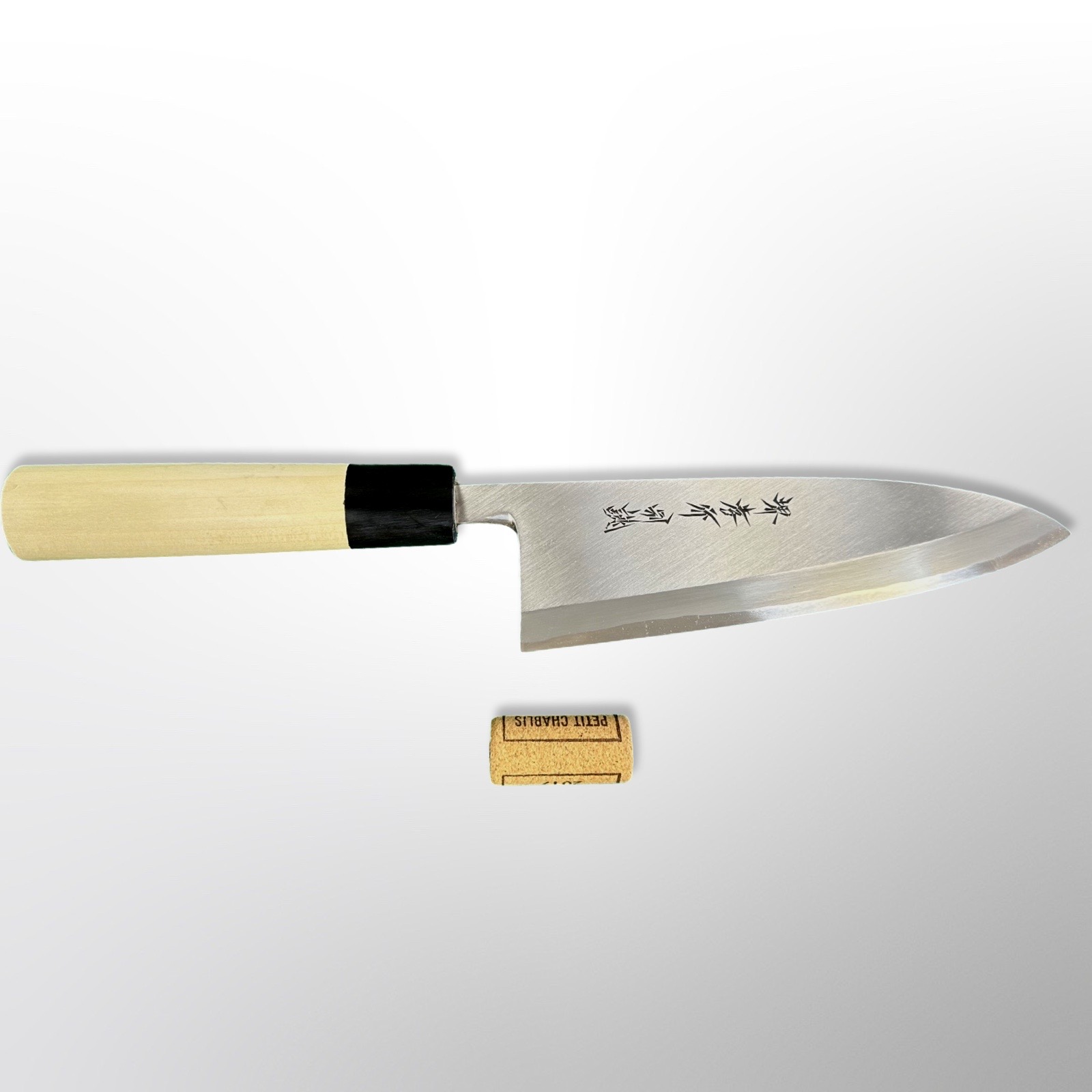 סכין פילוט דגים דֶּבָּה 195מ״מ פלדת פחמן יפנית White#2 עטופה פלדת אל-חלד גימור מט מלוטש סאקאיי טקיוקי יפן 03038