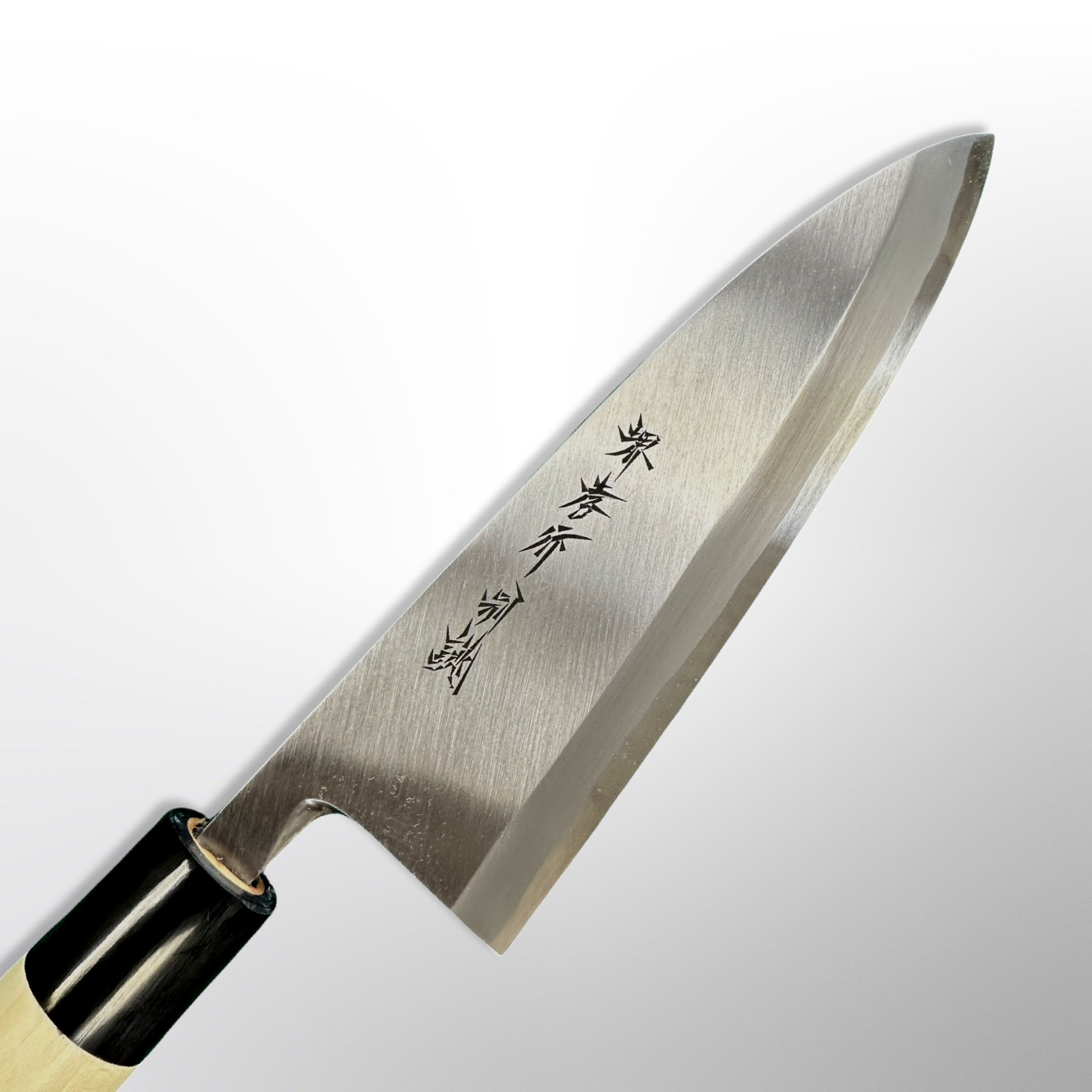 סכין פילוט דגים דֶּבָּה 195מ״מ פלדת פחמן יפנית White#2 עטופה פלדת אל-חלד גימור מט מלוטש סאקאיי טקיוקי יפן 03038