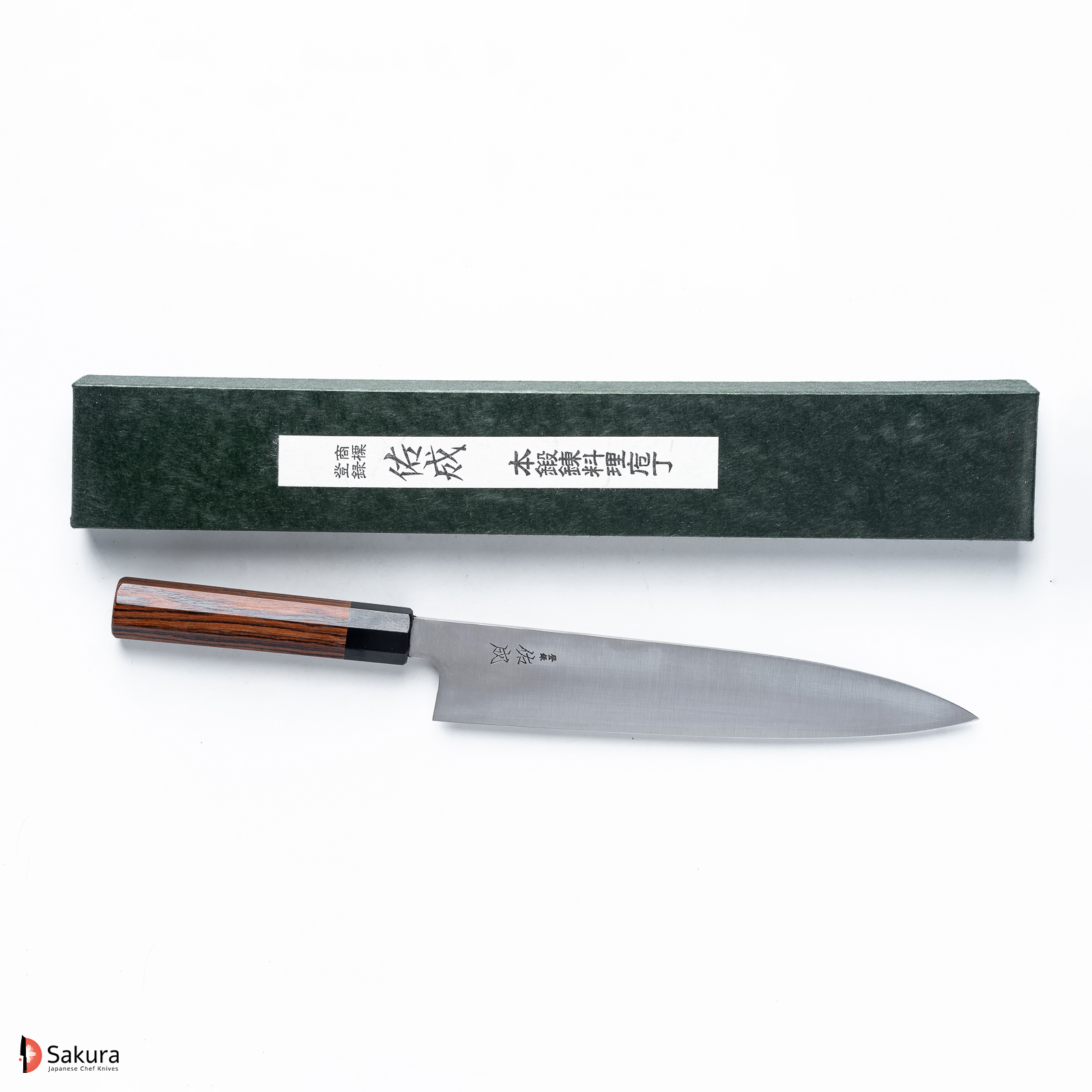 סכין שף רב תכליתית גִּיוּטוֹ 270 מ״מ פלדת SG2 גימור מט מלוטש ידית יפנית מסורתית מתומנת עץ Bocote סוקנארי יפן מק״ט SKSUKESUGY270S32374