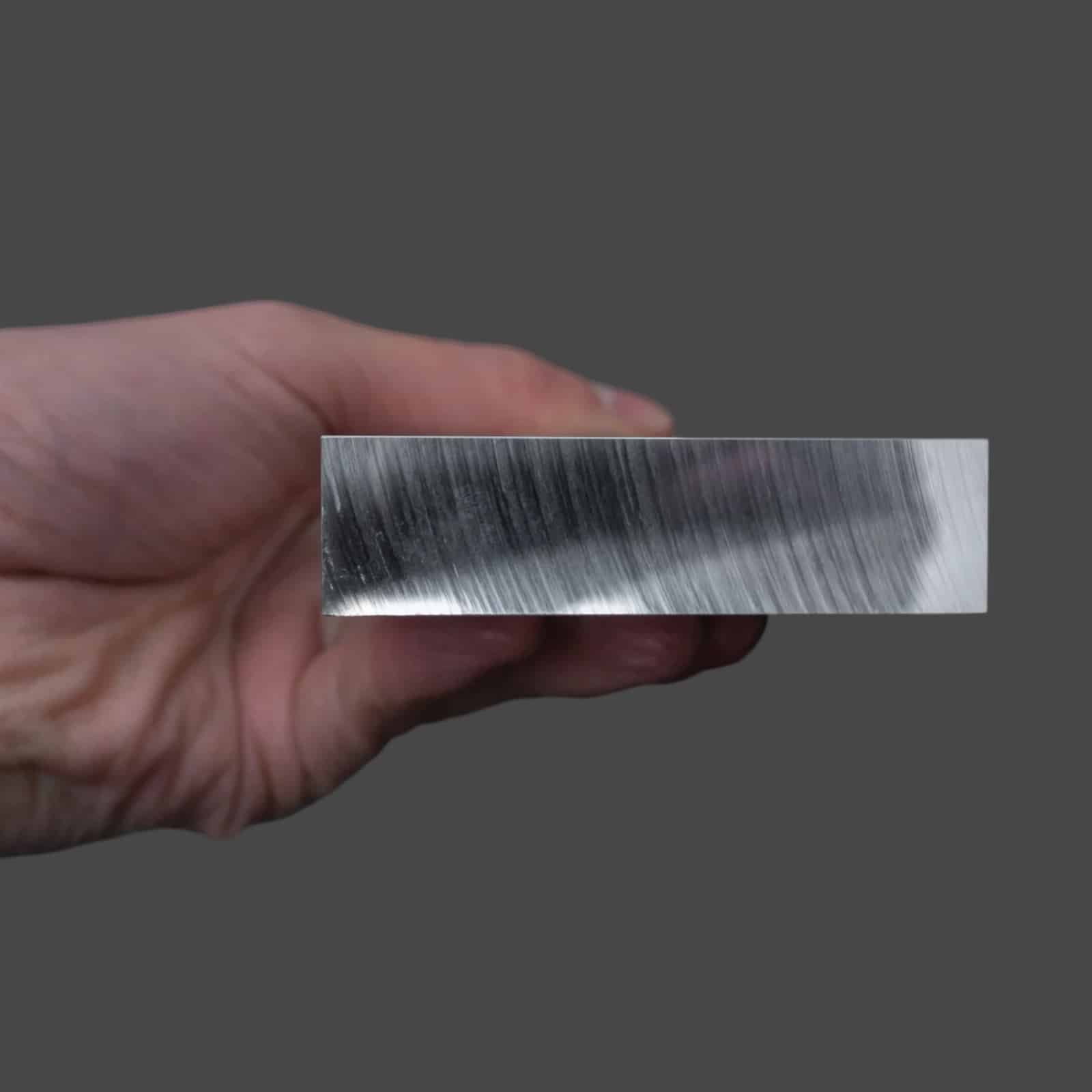 בסיס אלומיניום דו-צדדי למשטחי יהלום אטומה – 210*75*20מ״מ היטוהירה יפן