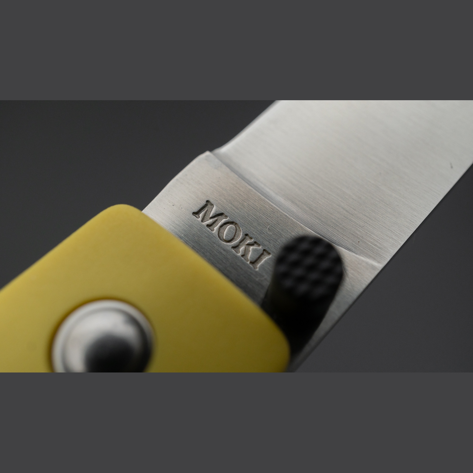 אולר מתקפל 60מ״מ AUS-8 ידית גרילון מוקי יפן [צהוב חרדל]