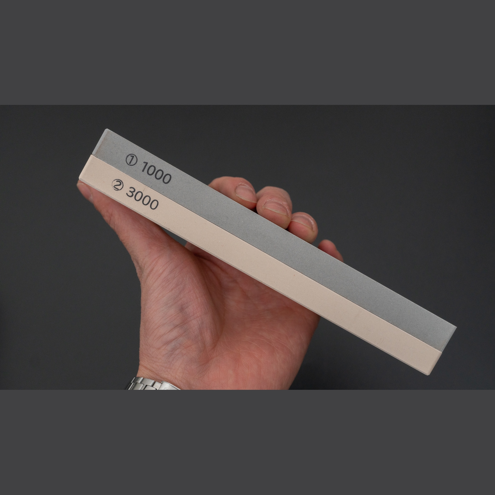 אבן 1000/3000 175×55×25 מ״מ + מנחה זווית + קופסת אחסנה נאניווה יפן