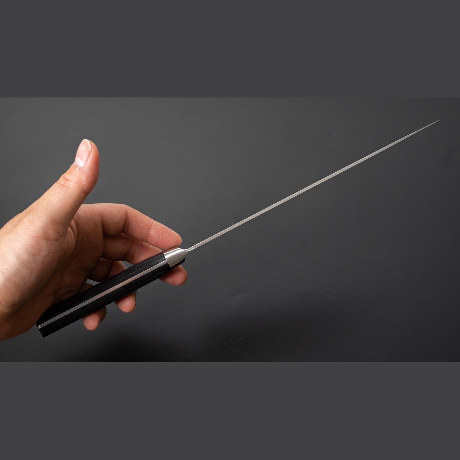 סכין שף גיוטו 210מ״מ Mo-V ידית מערבית היטוהירה יפן