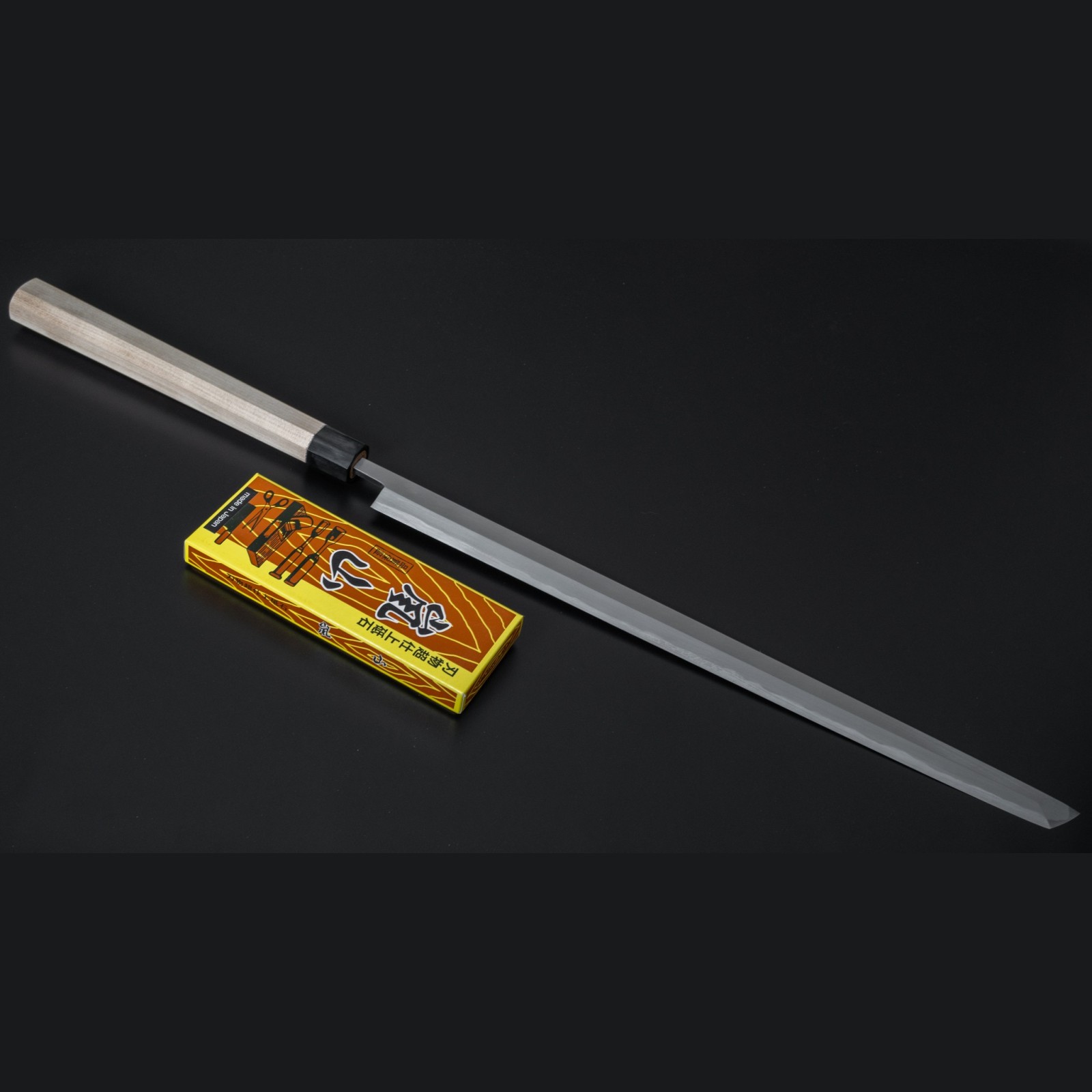 סכין מאגורו קירי 540 מ”מ – Hitohira Togashi White #2 עם סאיה