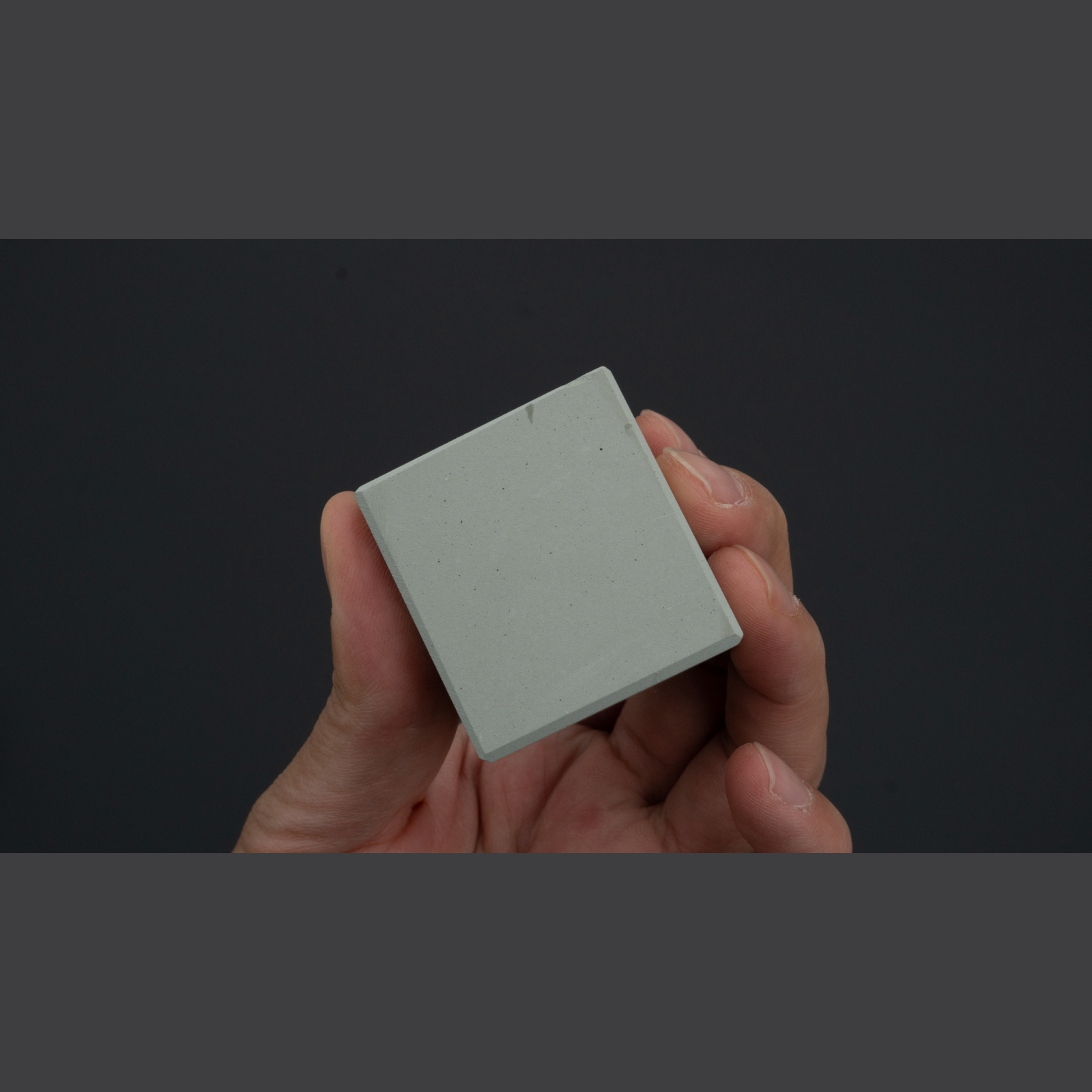 אבן נגורה עדינה Morihei Hishiboshi – ליישור ויצירת בוצה של אבני השחזה יפניות