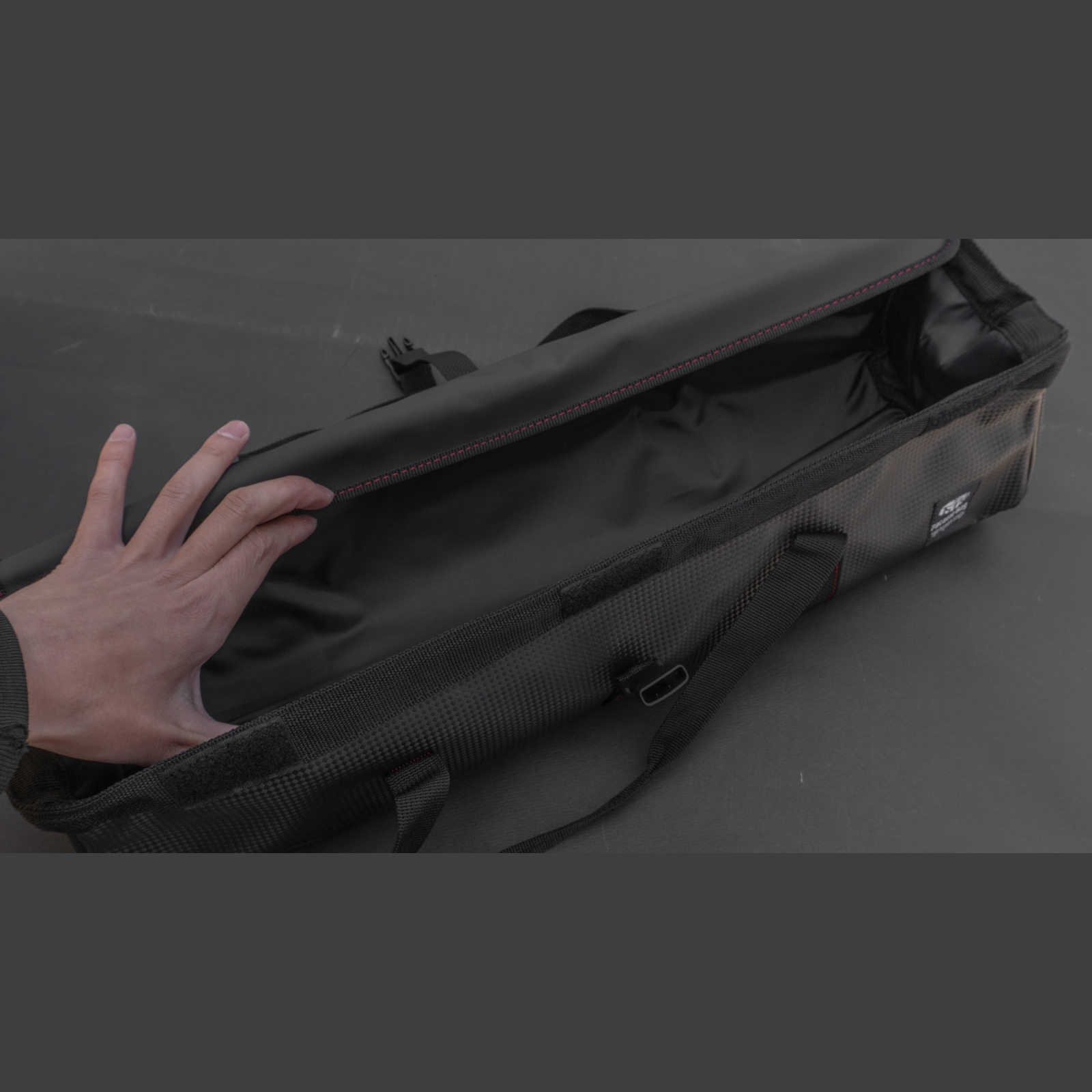 תיק נשיאה לסכינים SK11 יפן – נרתיק מקצועי קשיח