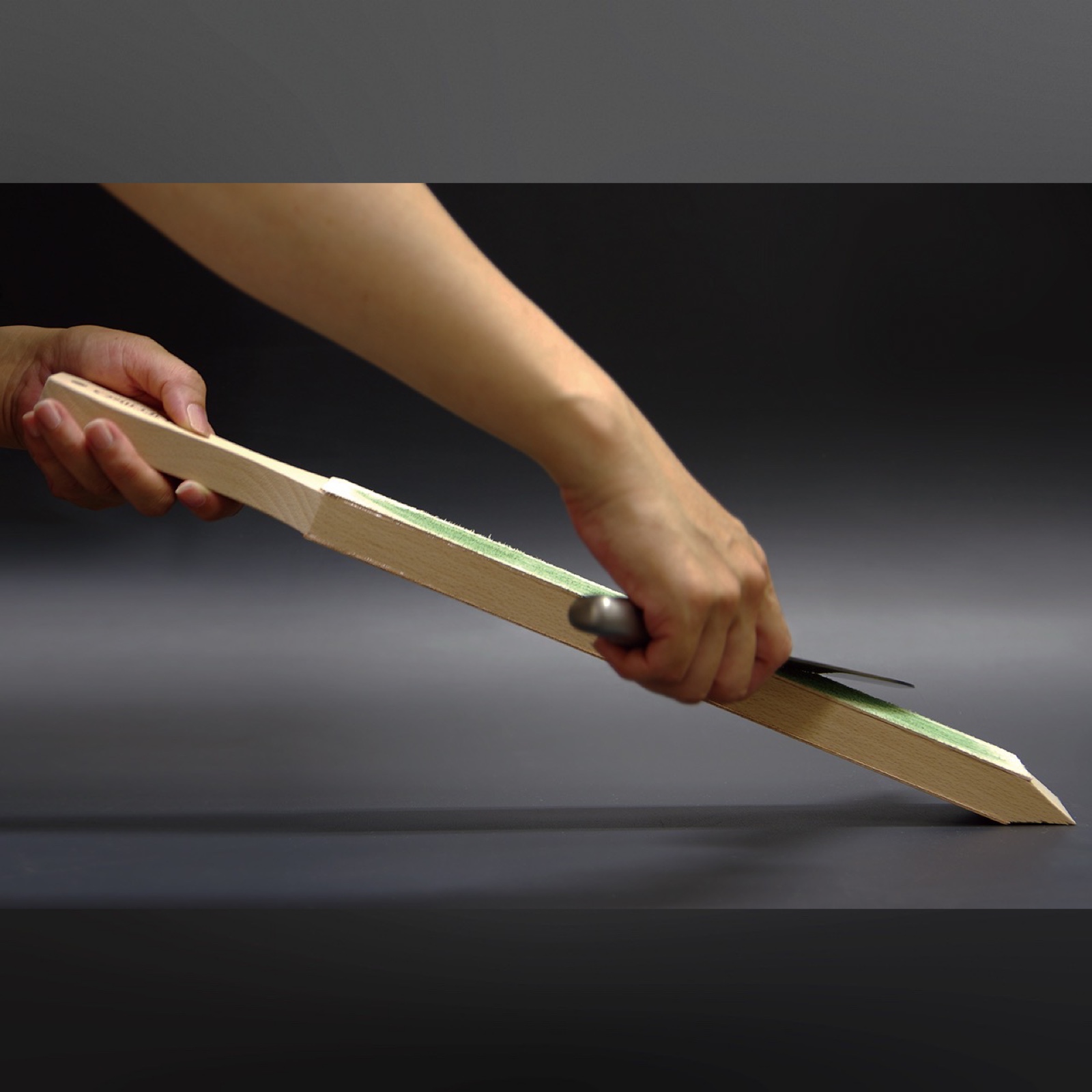 ערכת סטרופ עור ופוליש לסכינים סוהירו יפן [ארוך]